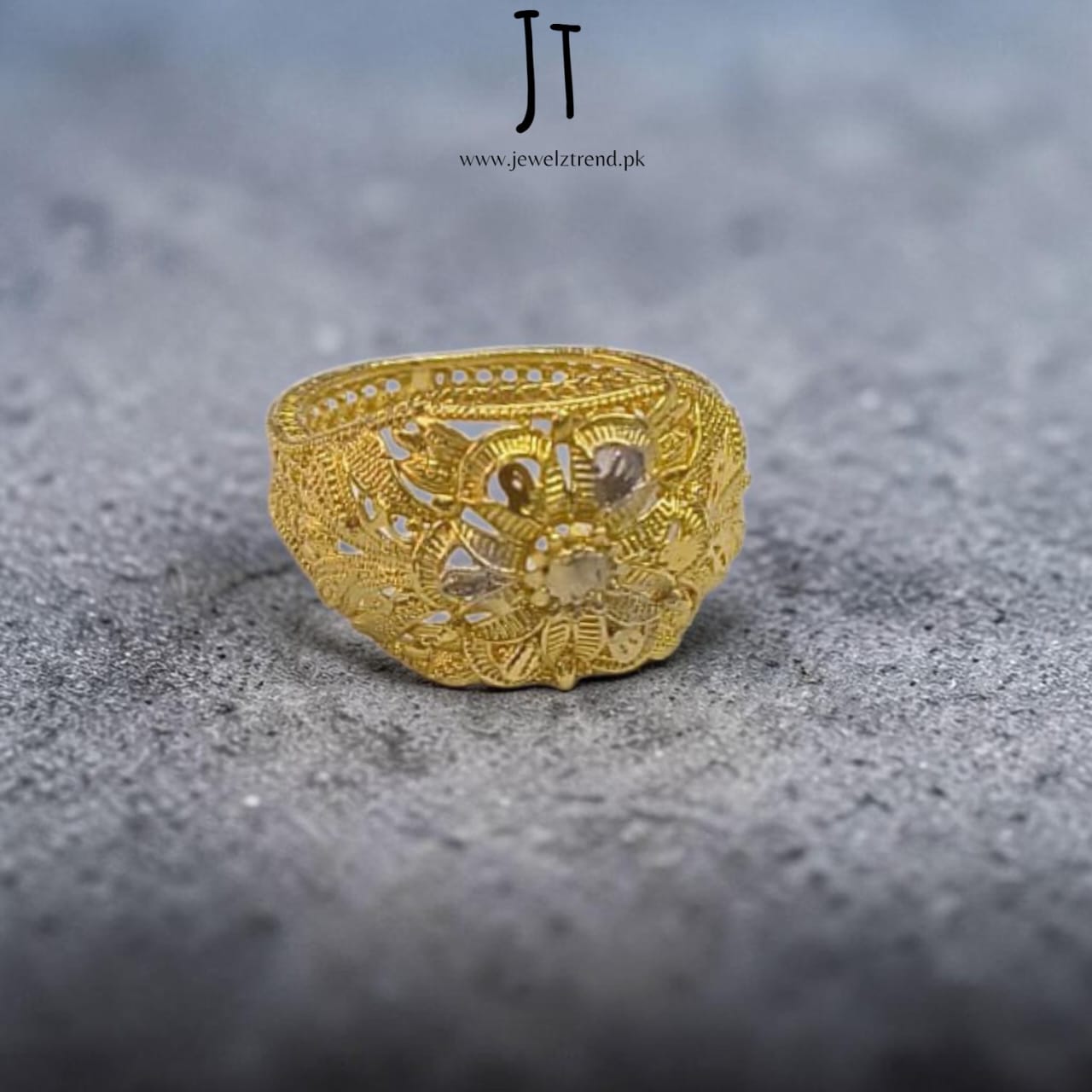 Gold Look ring: RP