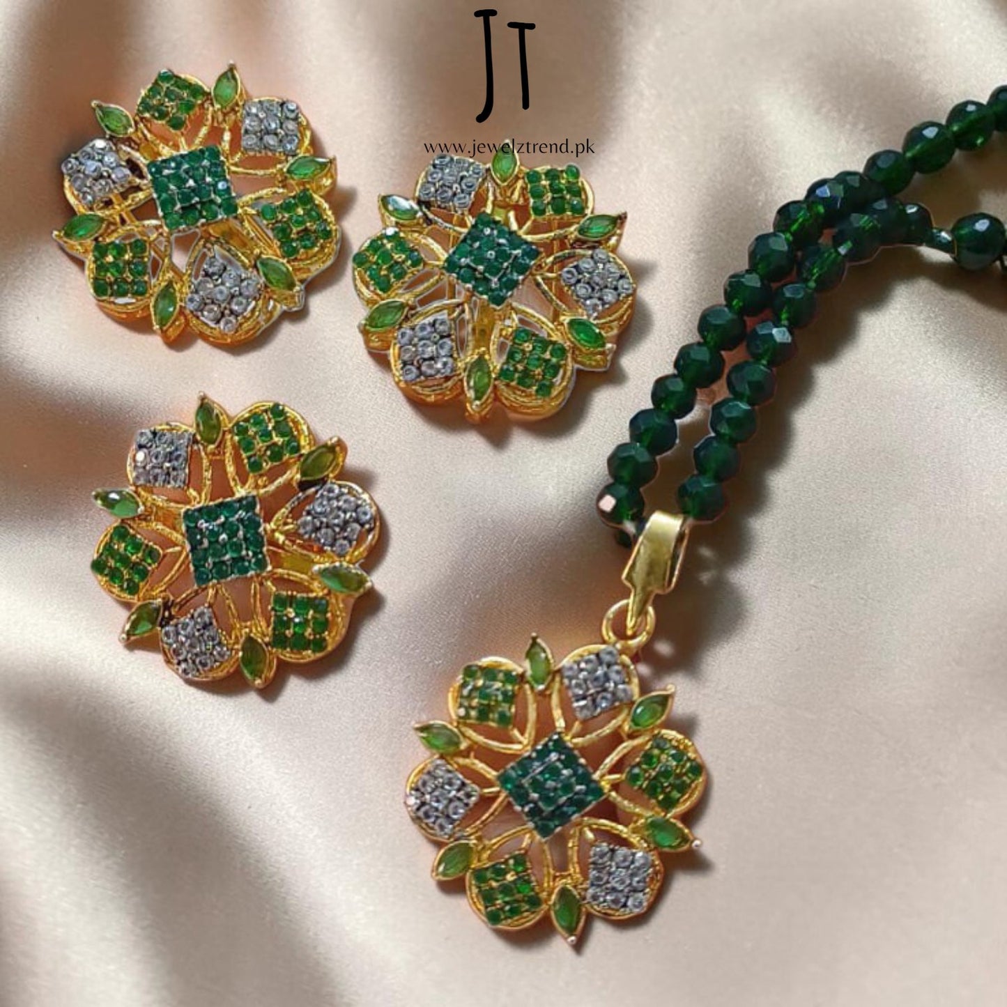 Moments: Locket Set