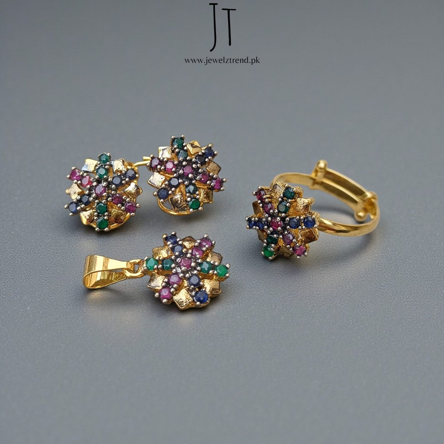 Diamond Glow: Locket Set