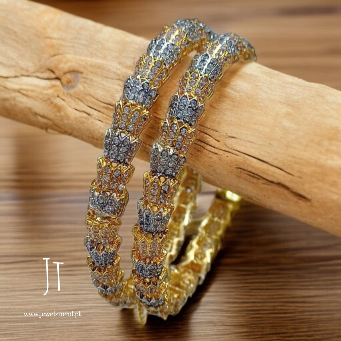 Elegant Bloom: Oxidised Kangan