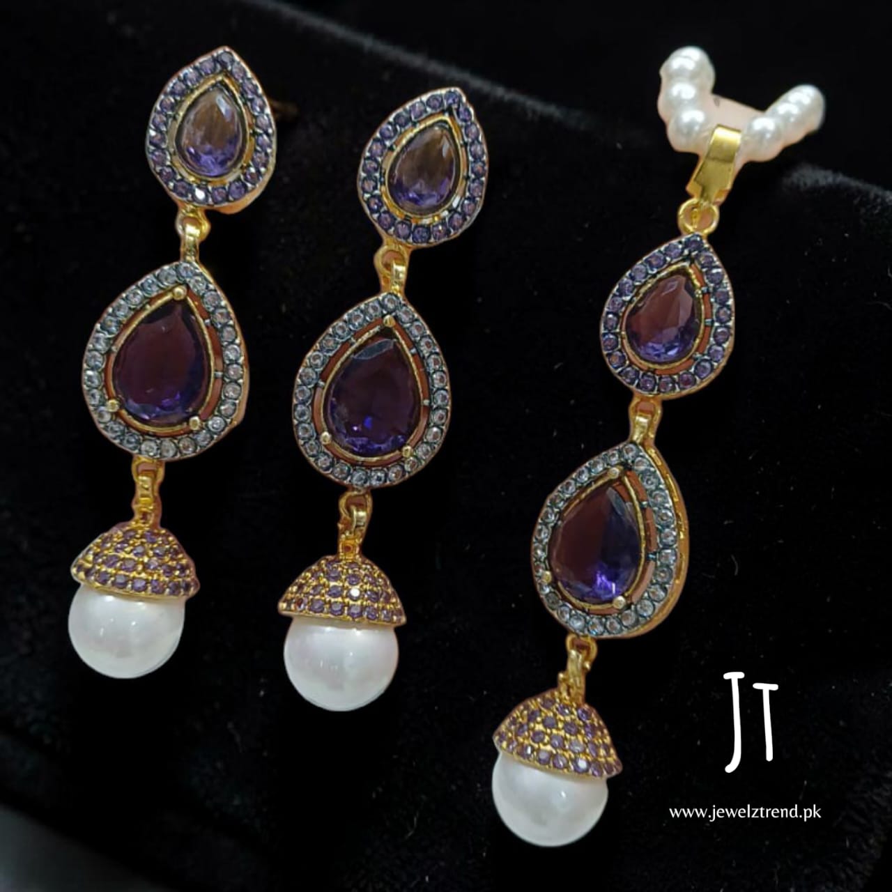 Deeba: Combo with Long Earrings