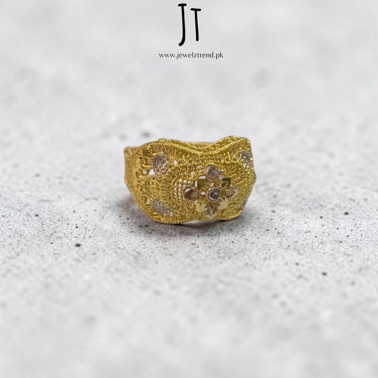 Gold Look ring: RP