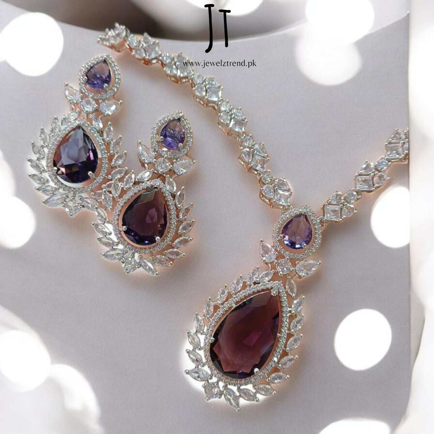 Diamond Dreams: Necklace Set