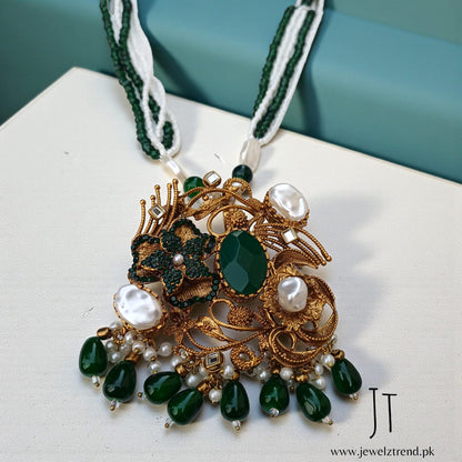 Nigaar: Mala with Earrings (Green)