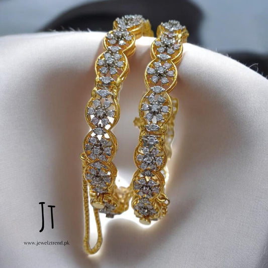 Diamond Cut Elegance: Kangan