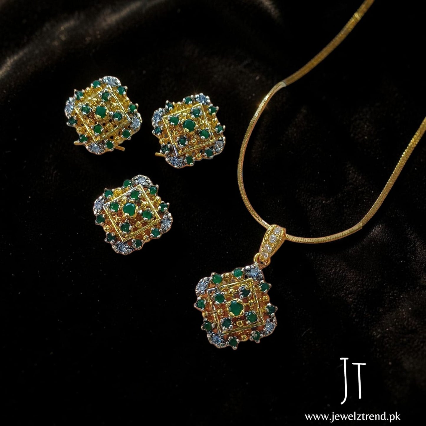 Jurao SQ Combo: Locket Set
