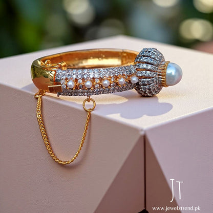 Designer RP Kara (Size 2.4 Openable)