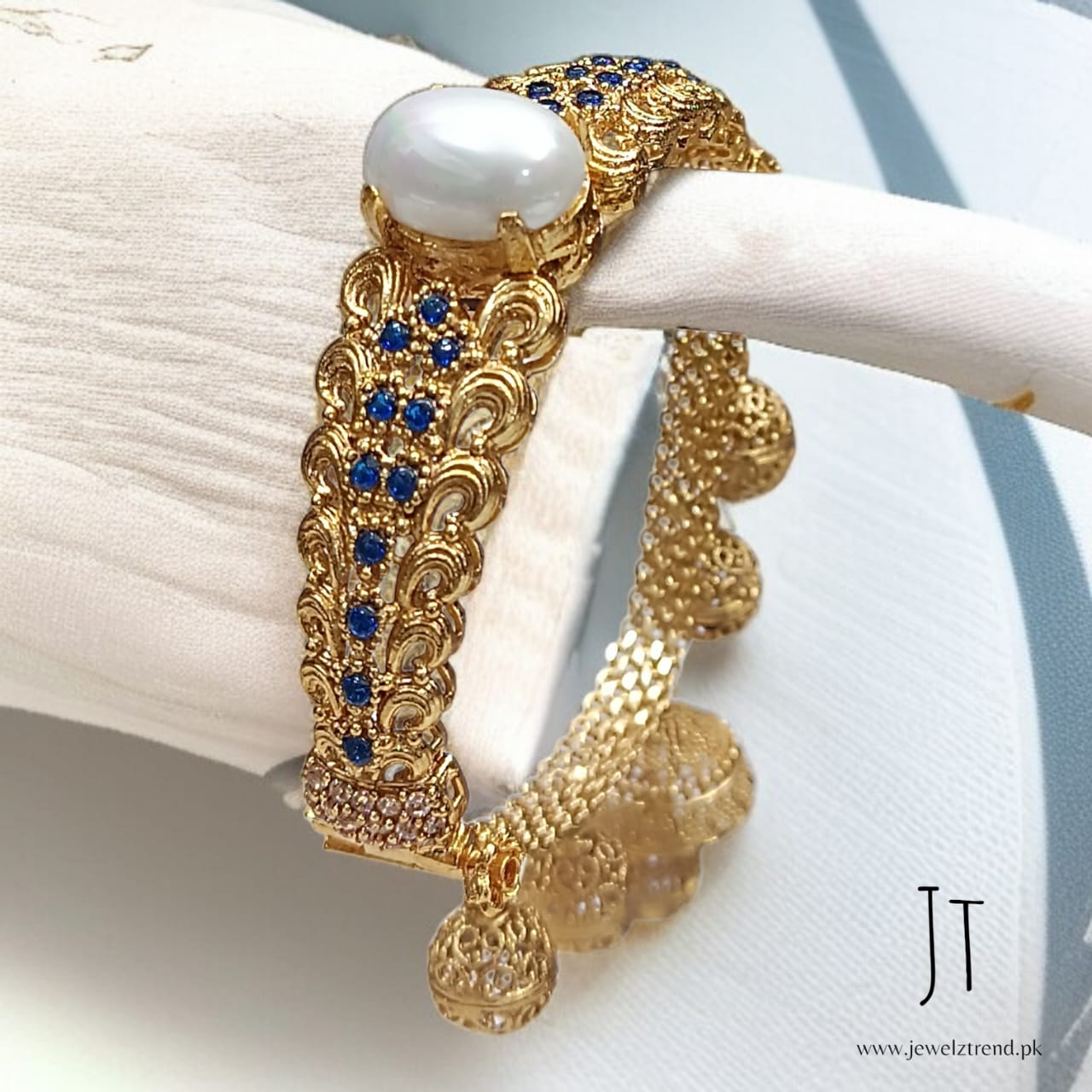 Luxury Ball Bangle