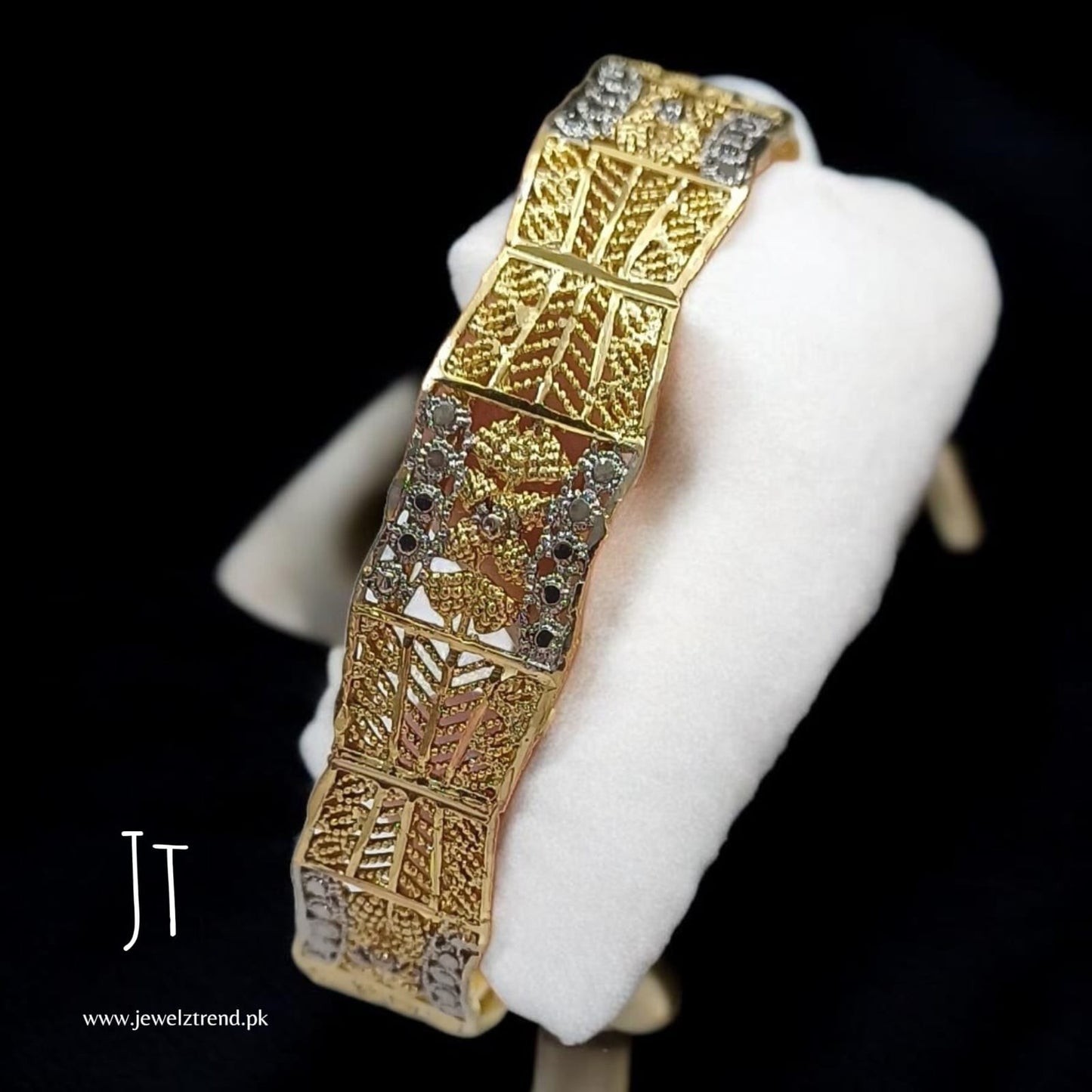 RP Kangan: Handmade