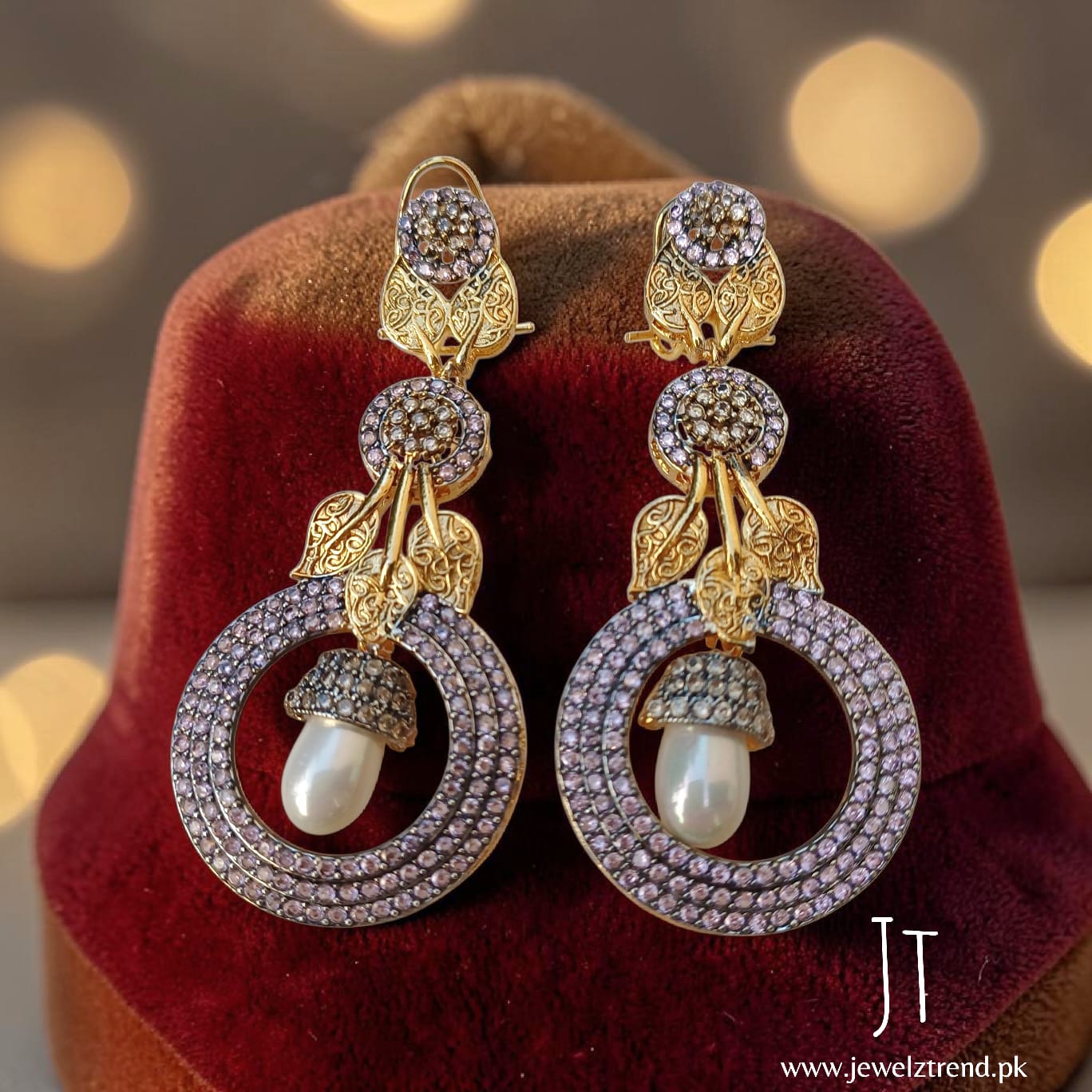 Petal Fresh: Jurao Long Earrings