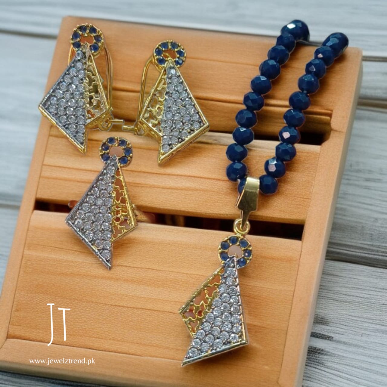 Horizon: Locket Set