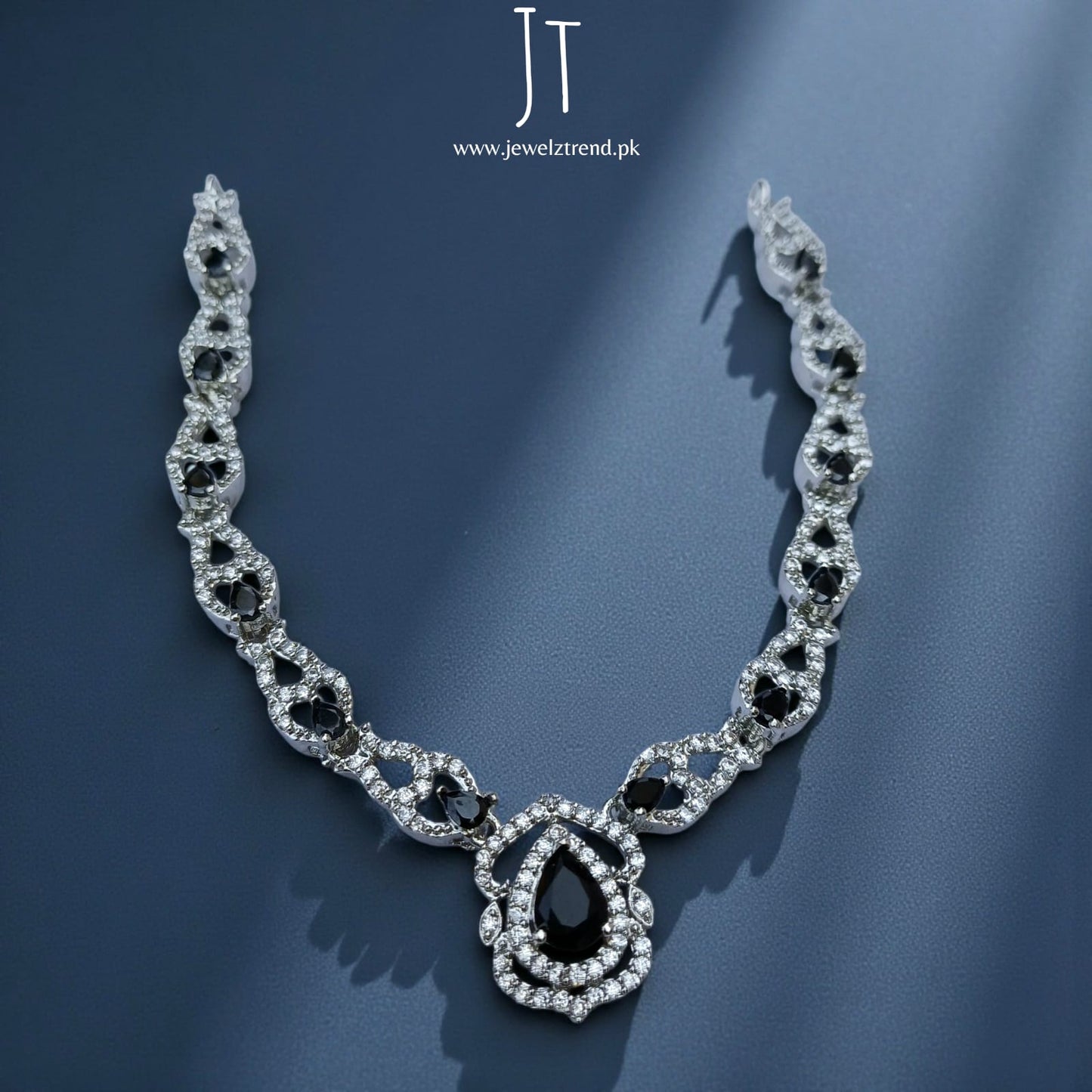 Moonlight Black Necklace